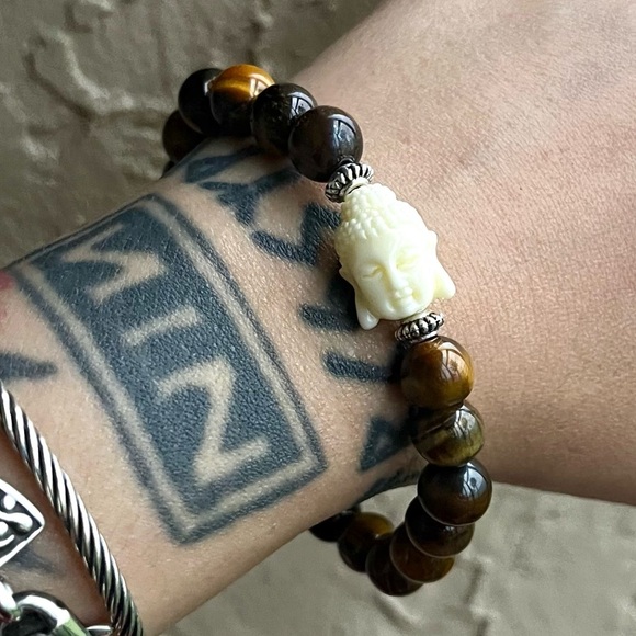 🔴❌ SALE ! red dot items are 2 for $25 . Bundle more than 3 and its $10 each 🙂 - Picture 8 of 9